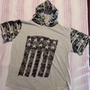 Metro one Tee Hoodie - Size: Large  (0051)